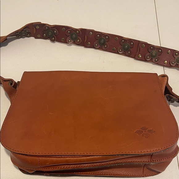 Patricia Nash Brown Leather Crossbody/Messenger Bag with Studded Strap western - Picture 4 of 15
